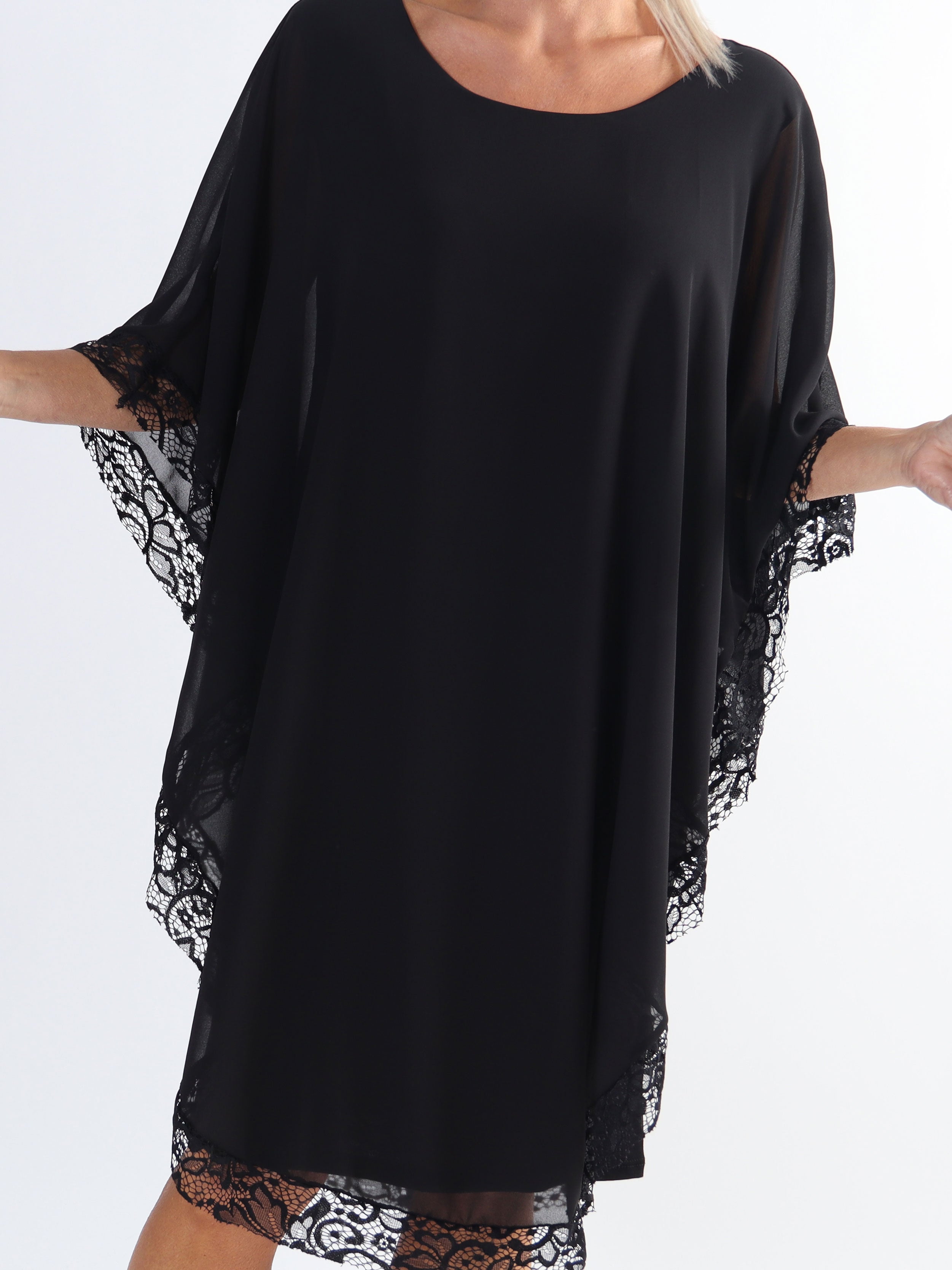 Kenya Edge - Plus size tunikakjole med chiffonlag og blondekant